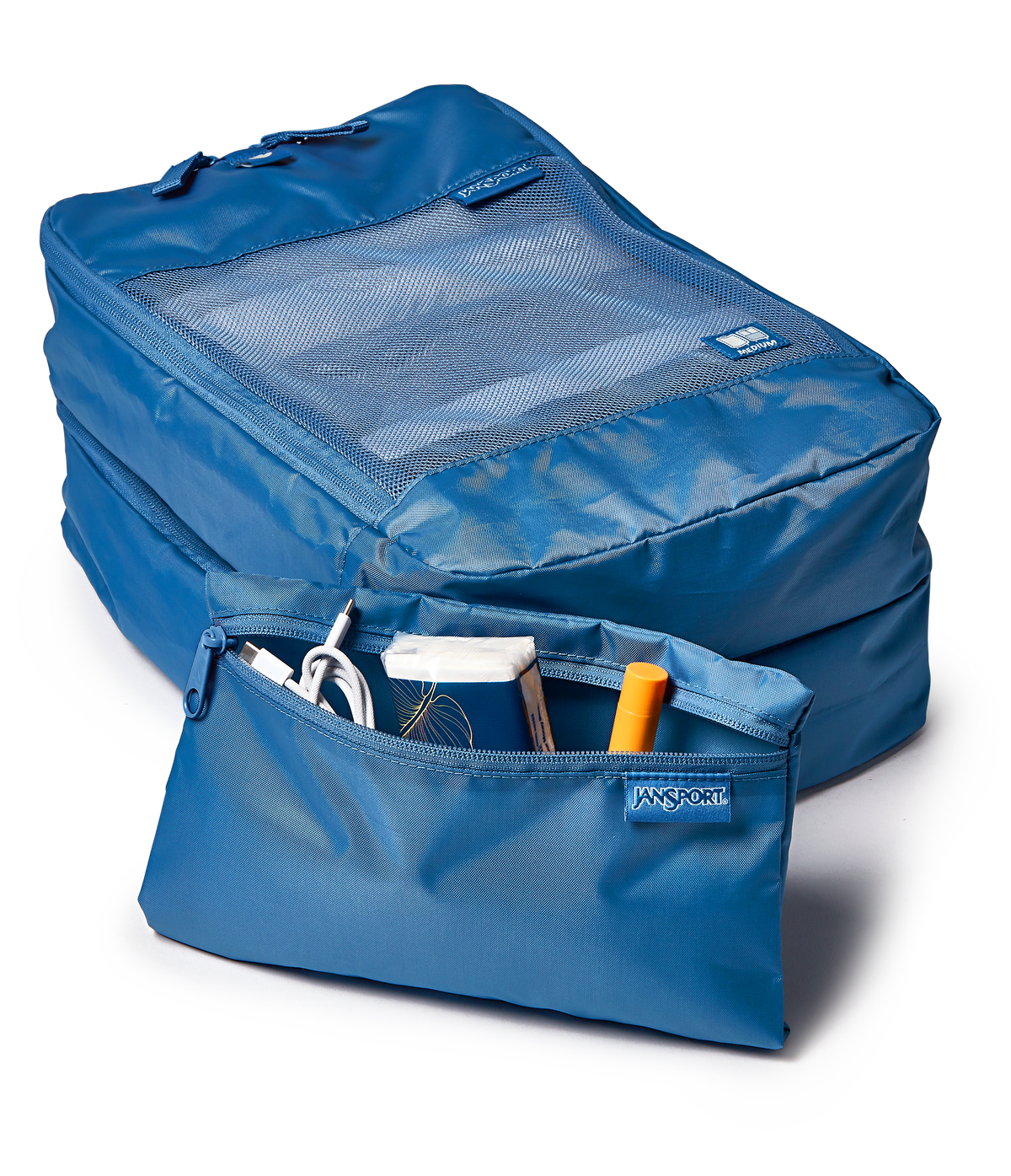 22-carry-on-luggage-packing-cubes-elemental-blue-set-z2 JS0A86DREW5-DET3.png