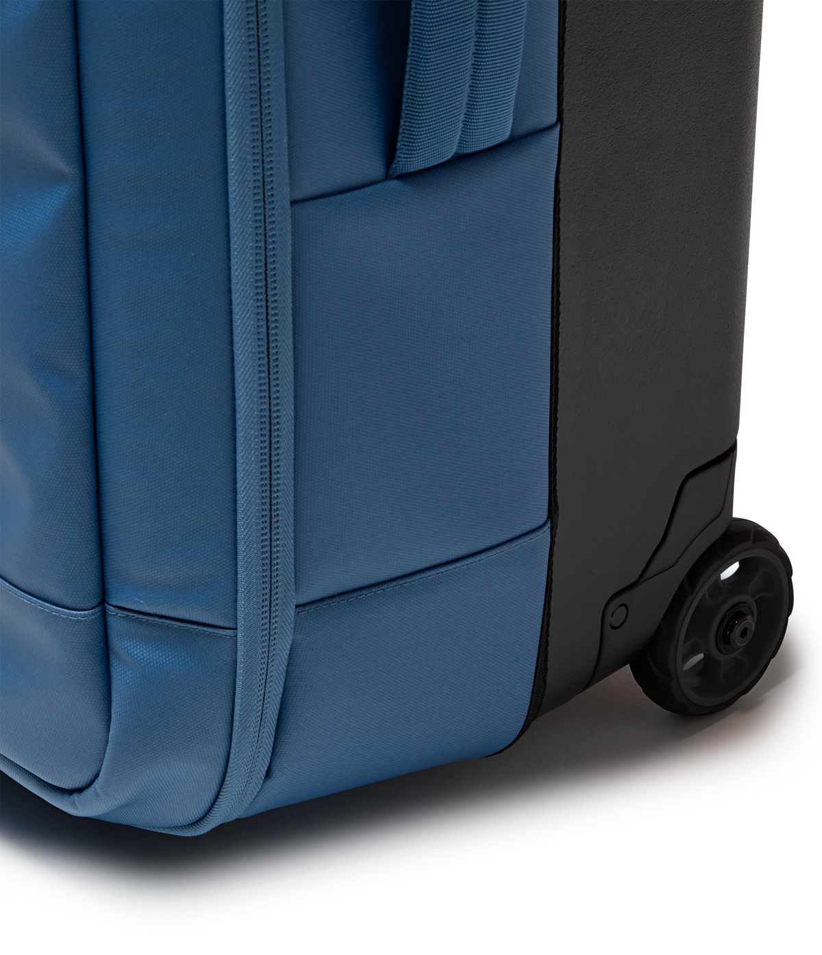 good-latitude-30-rolling-duffel-z0 JS0A86EOEW5-DET4.png