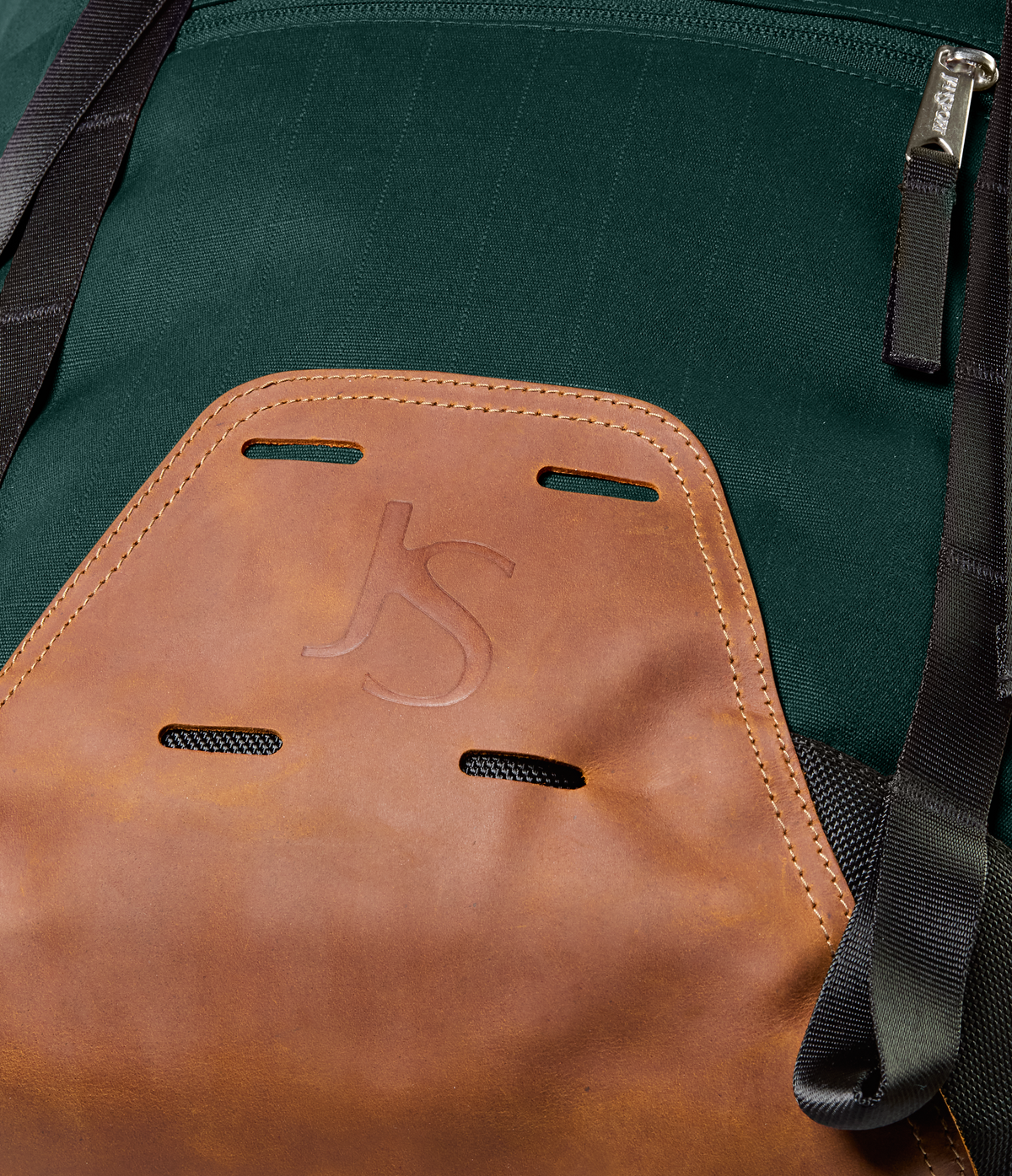 cruiser-rucksack-k8 JS0A86EP7F7-DET4.png