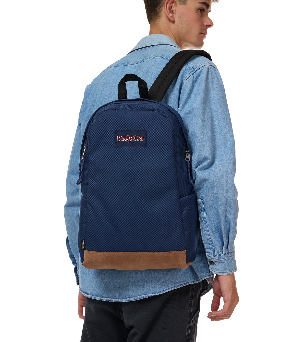 right-pack-sleek-q1 JS0A897X003-MODEL.png