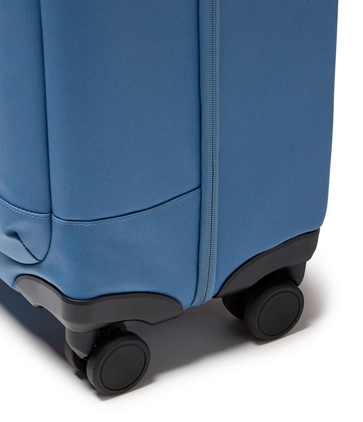 good-latitude-22-carry-on-b7 JS0A8E8BEW5-DET4.png